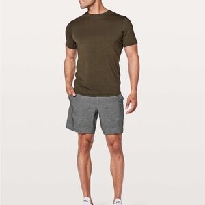 Lululemon Men's Pace Breaker Short Linerless 7" Heathered Grey Deep Coal Size L